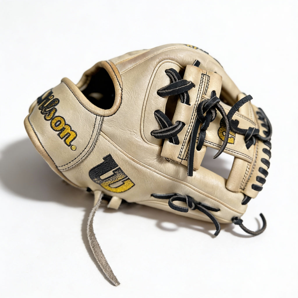 MAN THE TAN A2000 - Wilson 11.5 Glove