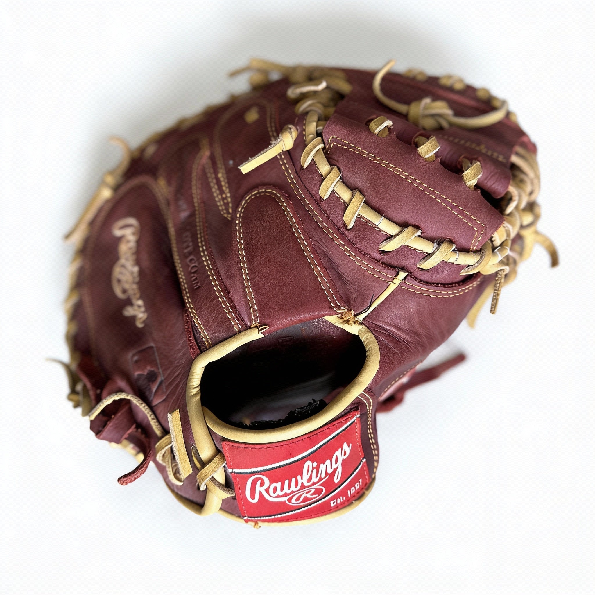 USED GOLD GLOVE - Rawlings Catcher 33 Glove