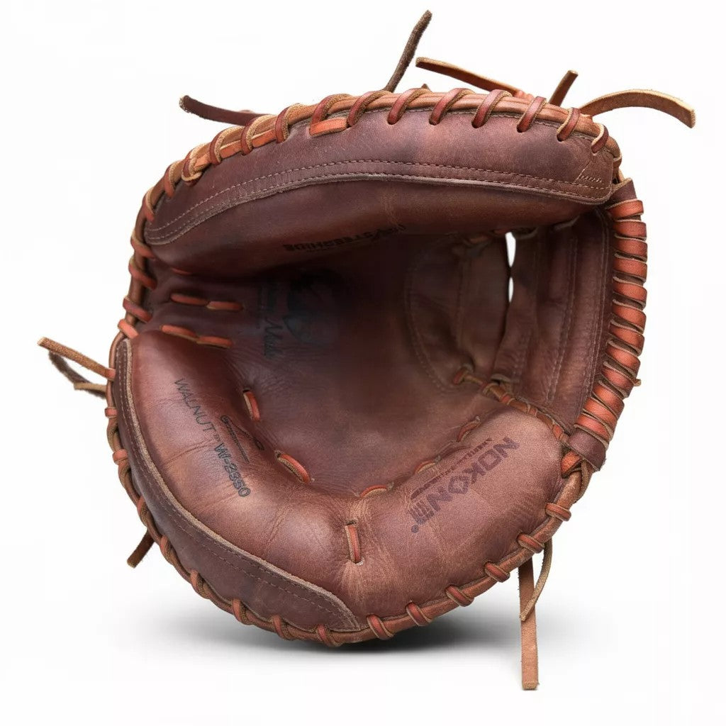 CLASSIC CATCHER - Nokona 33.5 Glove